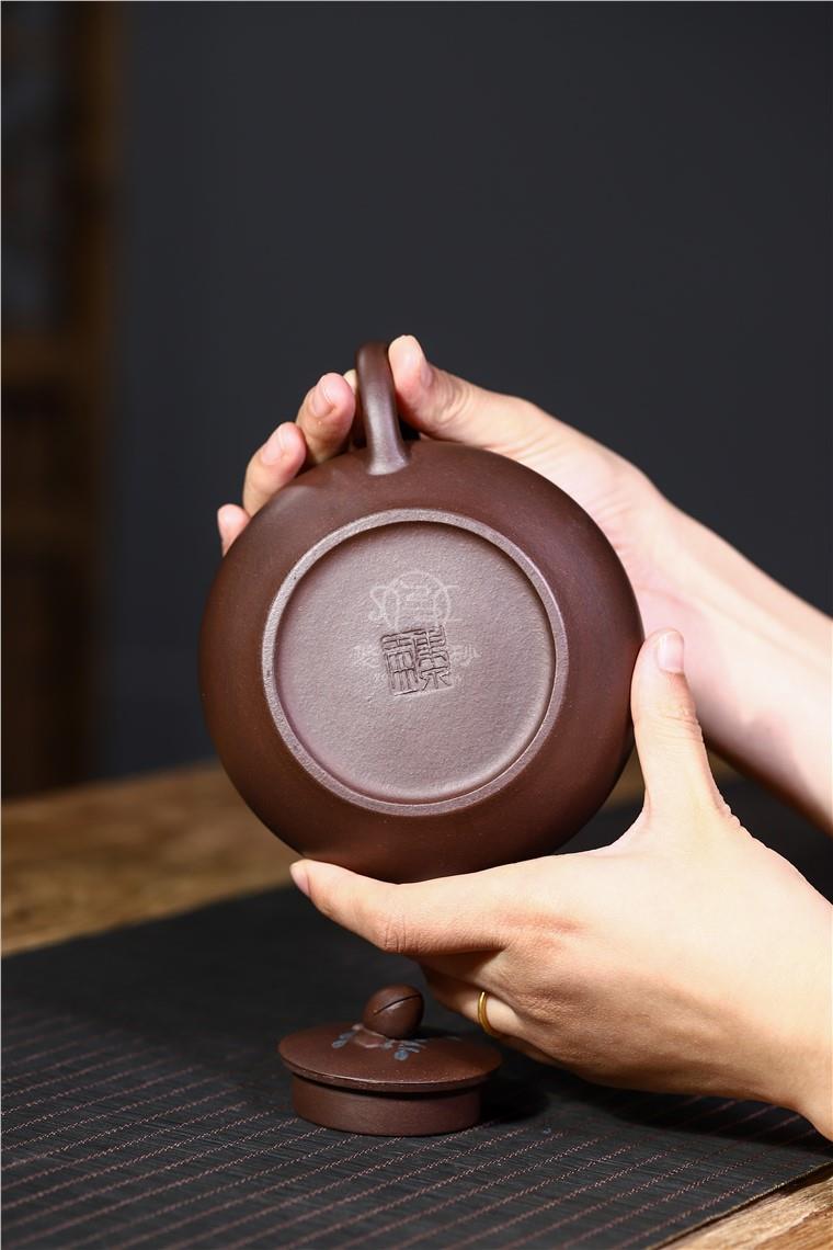 储集泉作品 开心笑图片