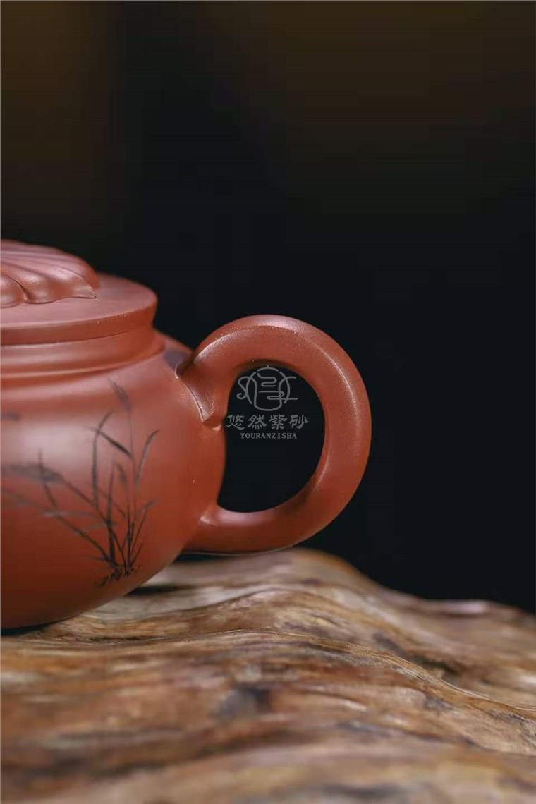 范微琴作品 菱韵壶图片
