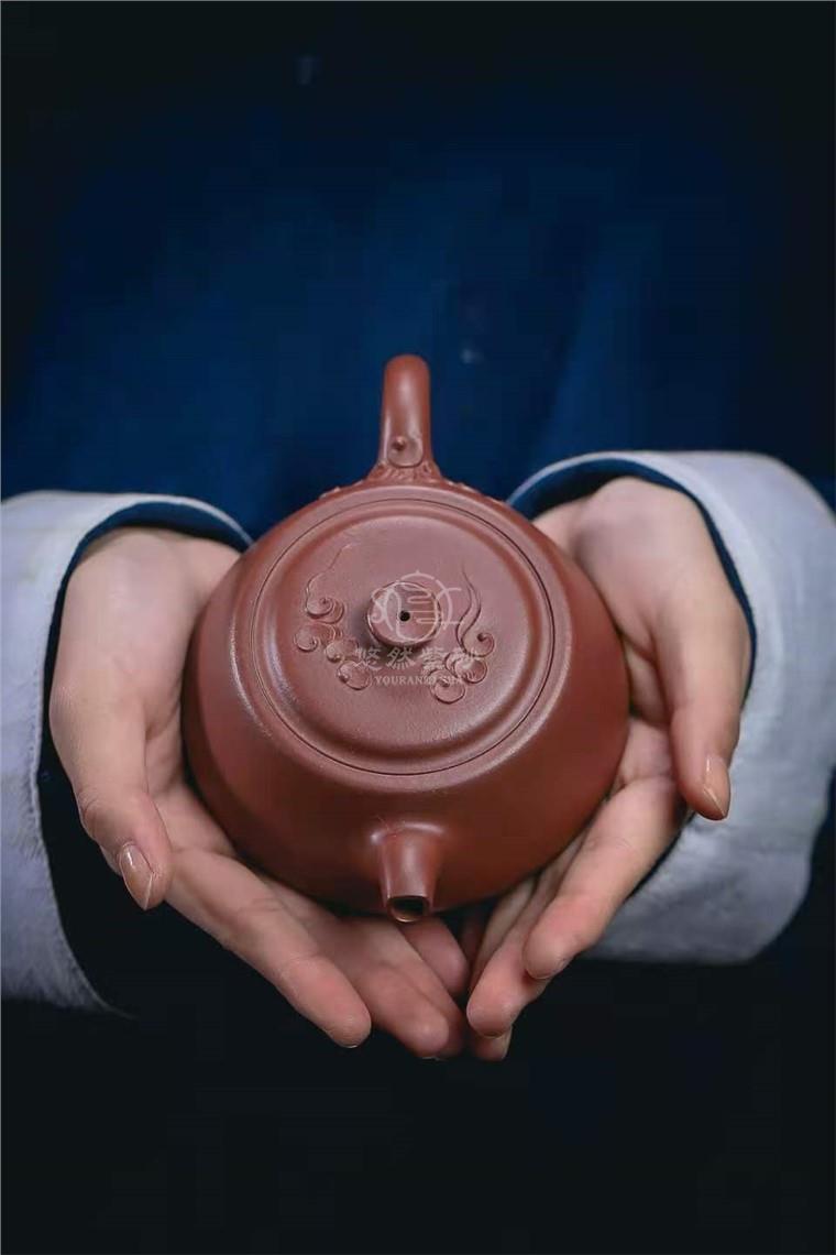 范微琴作品 祥云壶图片
