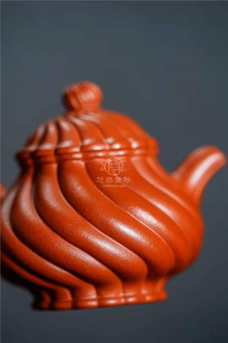 周云作品 菱花潘壶图片