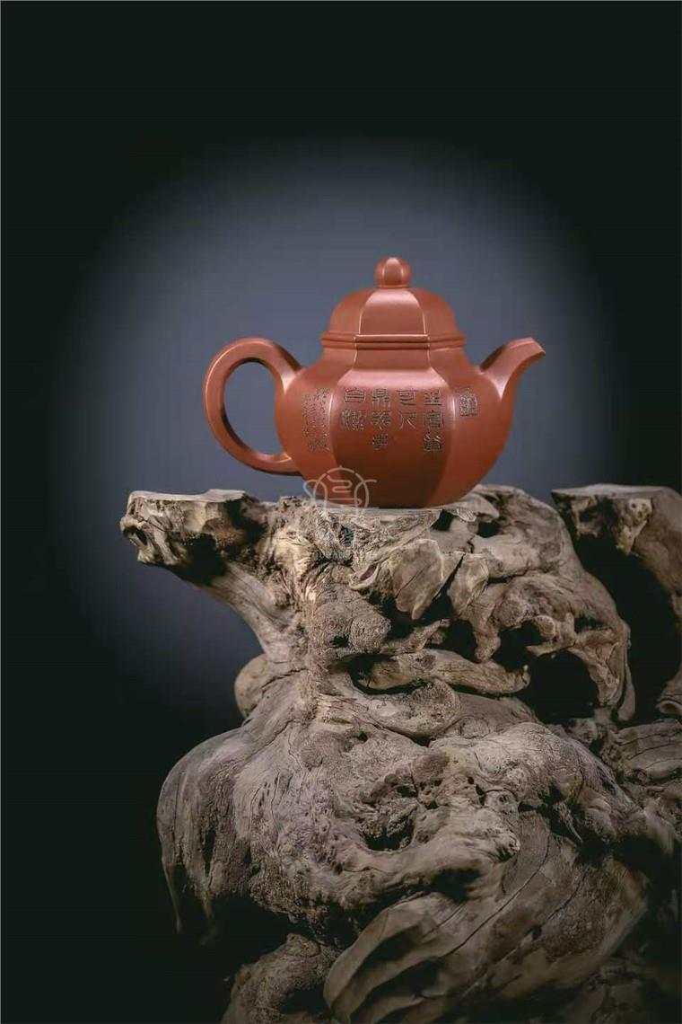 牟锦芬作品 六方掇球图片