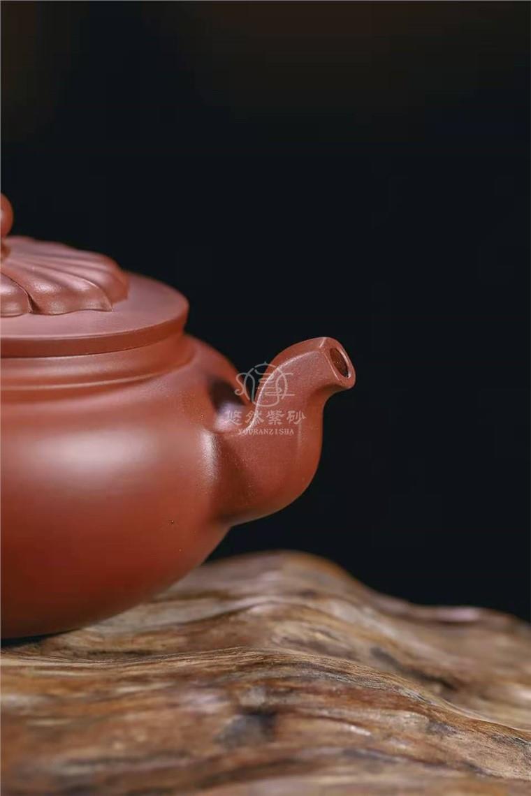 范微琴作品 菱韵壶图片
