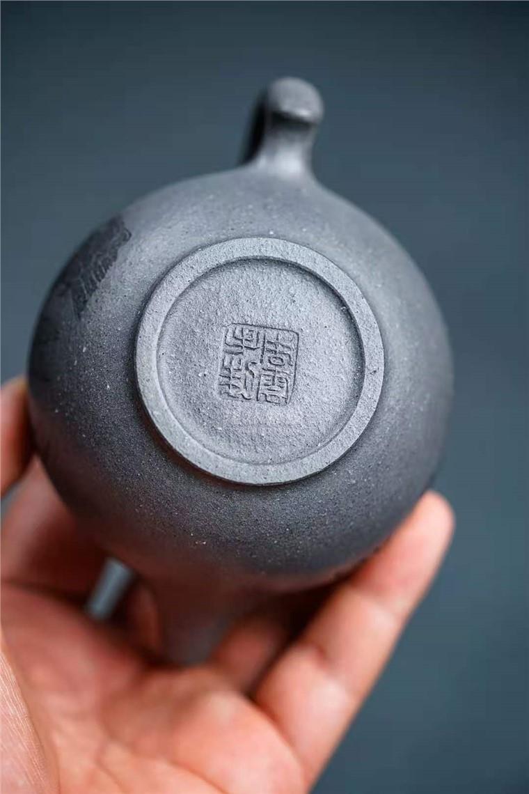 周云作品 献瑞图片