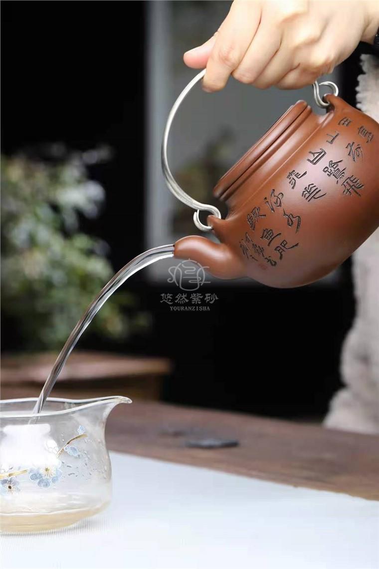 刘莹作品 蛋包提梁