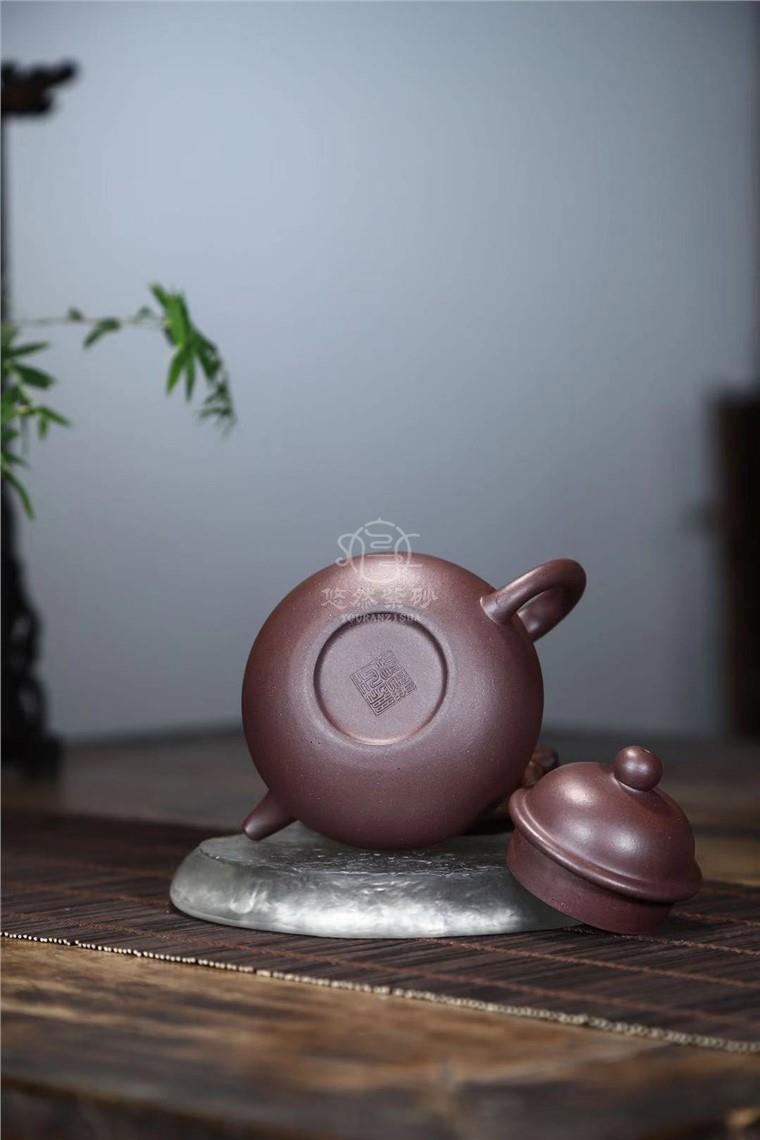 王锦鹏作品 掇球