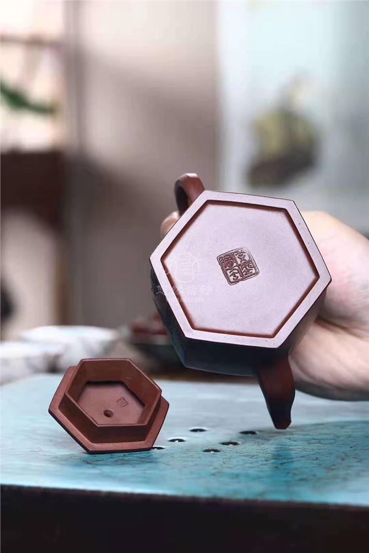 文盛作品 六方金钟图片