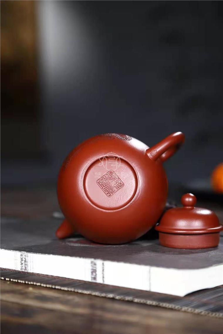 盛中杰作品 掇球