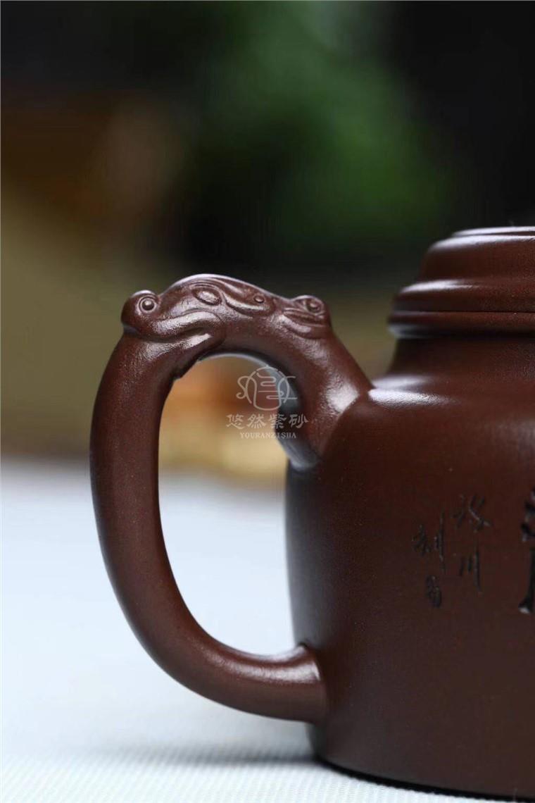 狄威作品 藏龙德钟图片