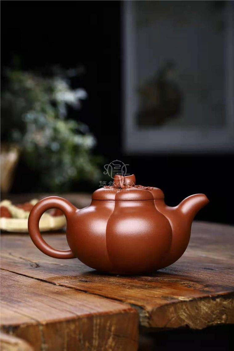 刘莹作品 上合桃图片
