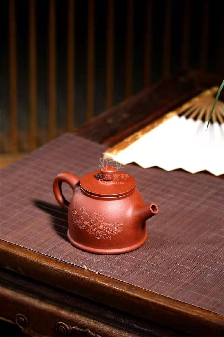 许莘梓作品 金钟图片