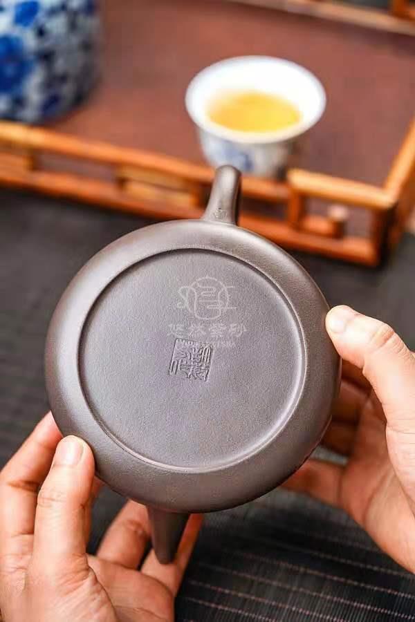 许敏芳作品 鱼罩