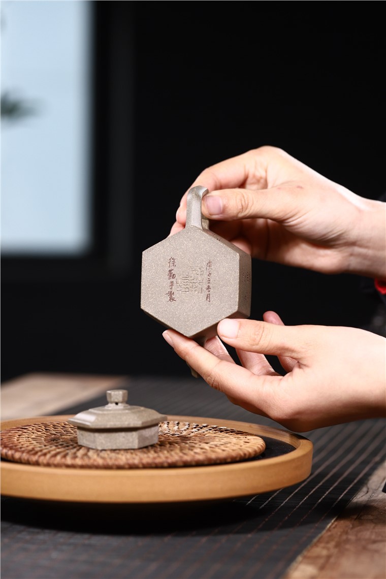 徐勤作品 高瞻远瞩图片