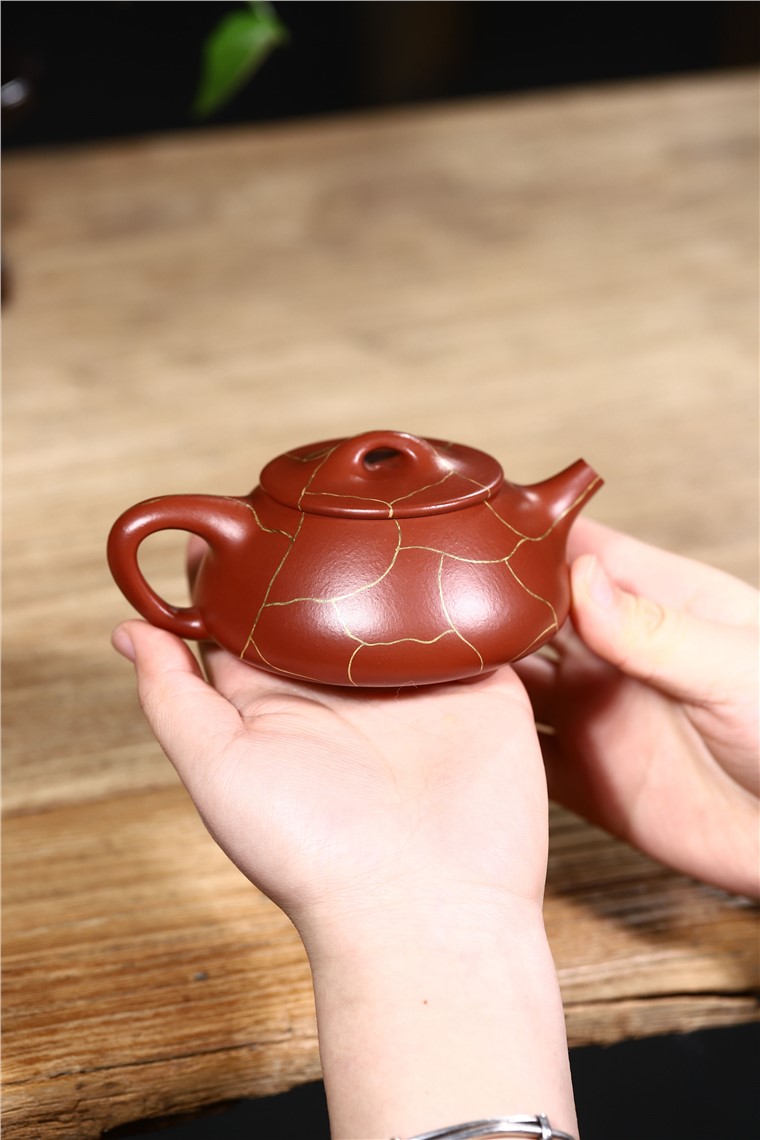 周莹作品 金纹石瓢图片