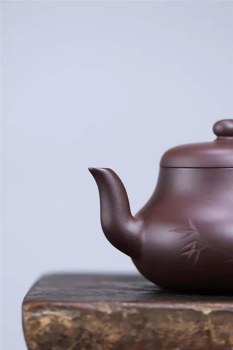韩惠琴作品 思婷图片