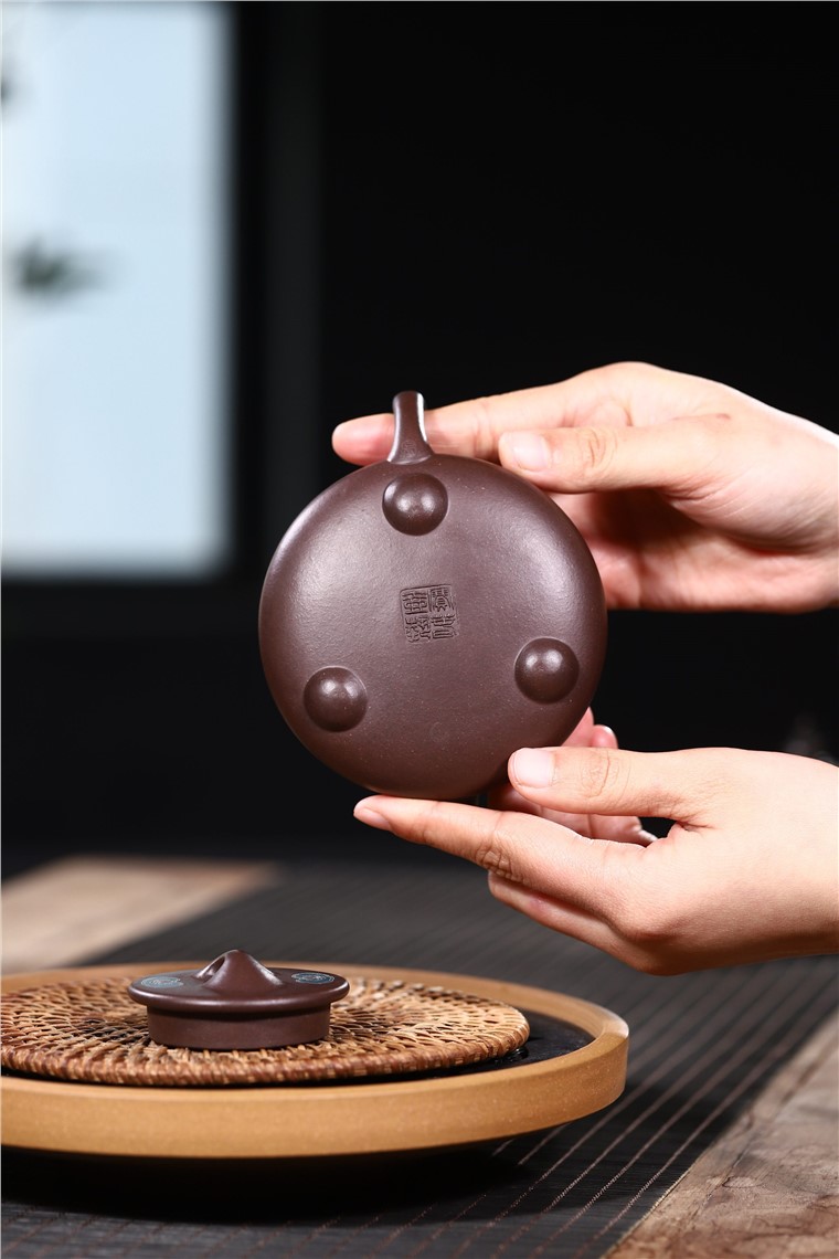 吴赛春作品 梵莲石瓢