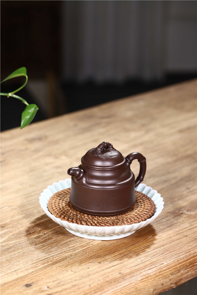 龚彧作品 双线竹鼎图片