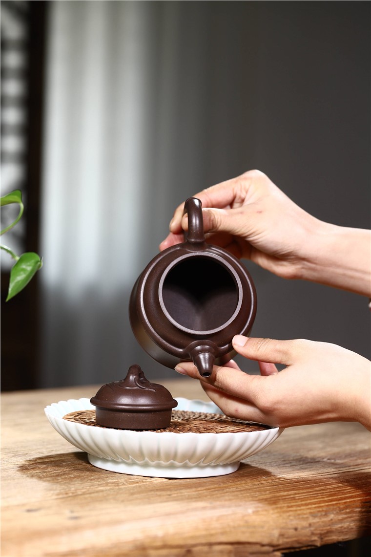 龚彧作品 双线竹鼎图片