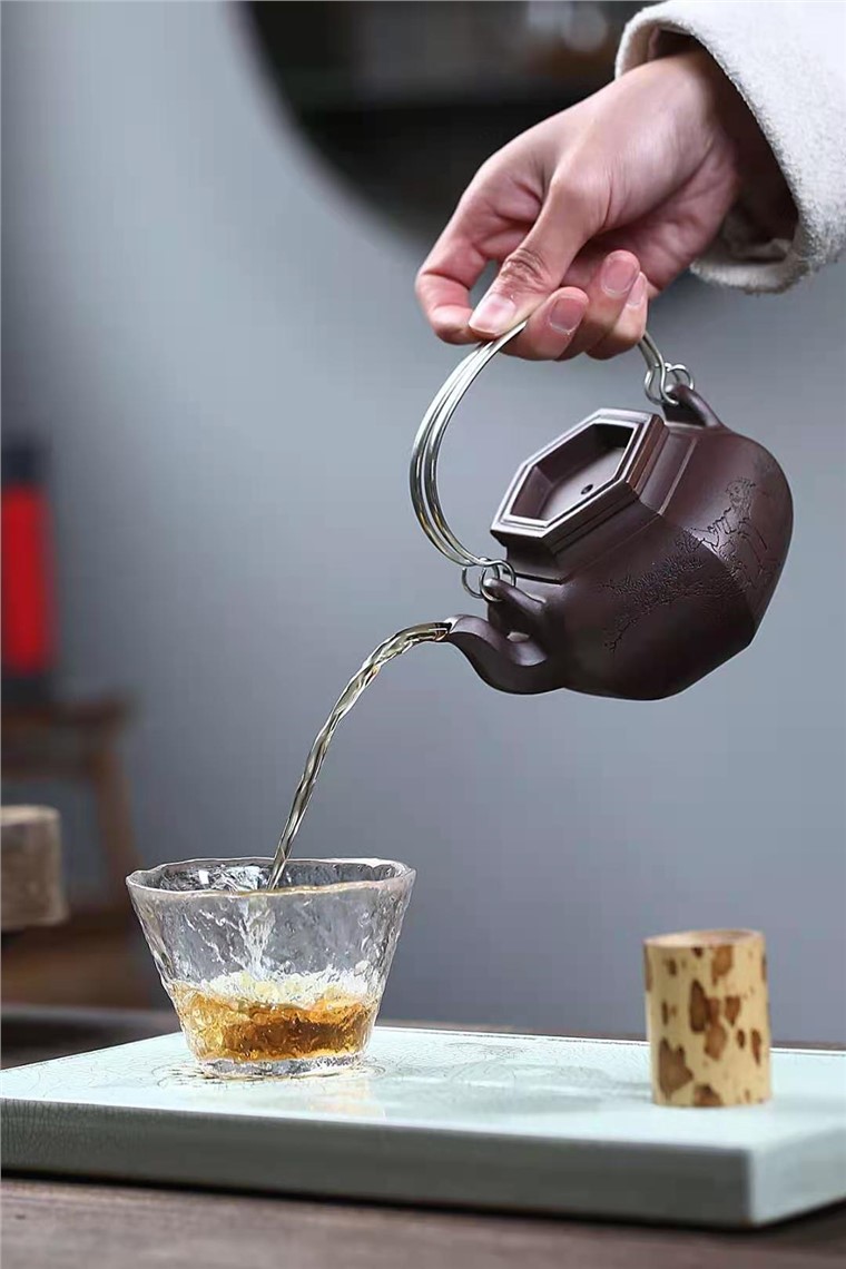 陈育平作品 六方蛋包