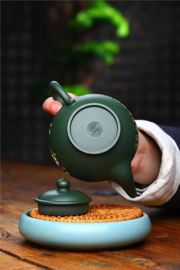 成梅英作品 笑樱套组图片