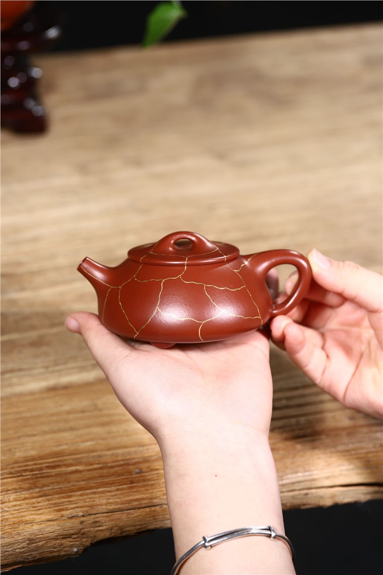 周莹作品 金纹石瓢图片