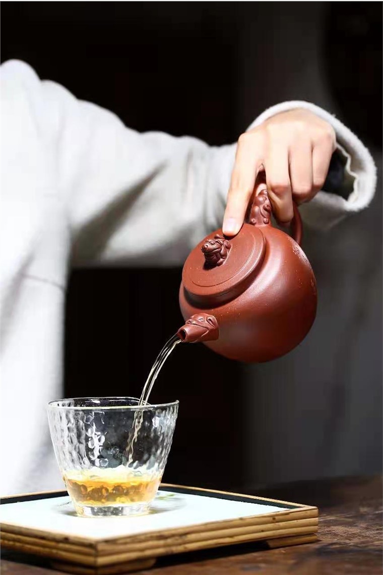 高俊作品 狮球