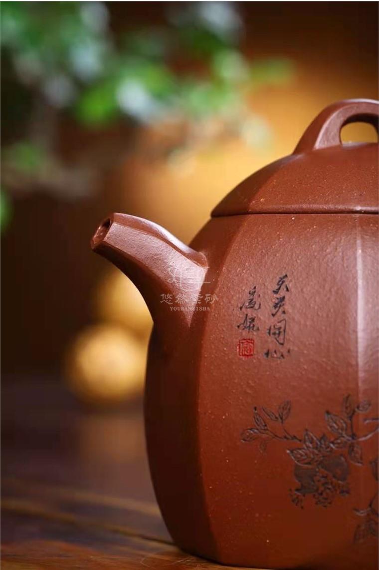 庞妮作品 八方秦权图片