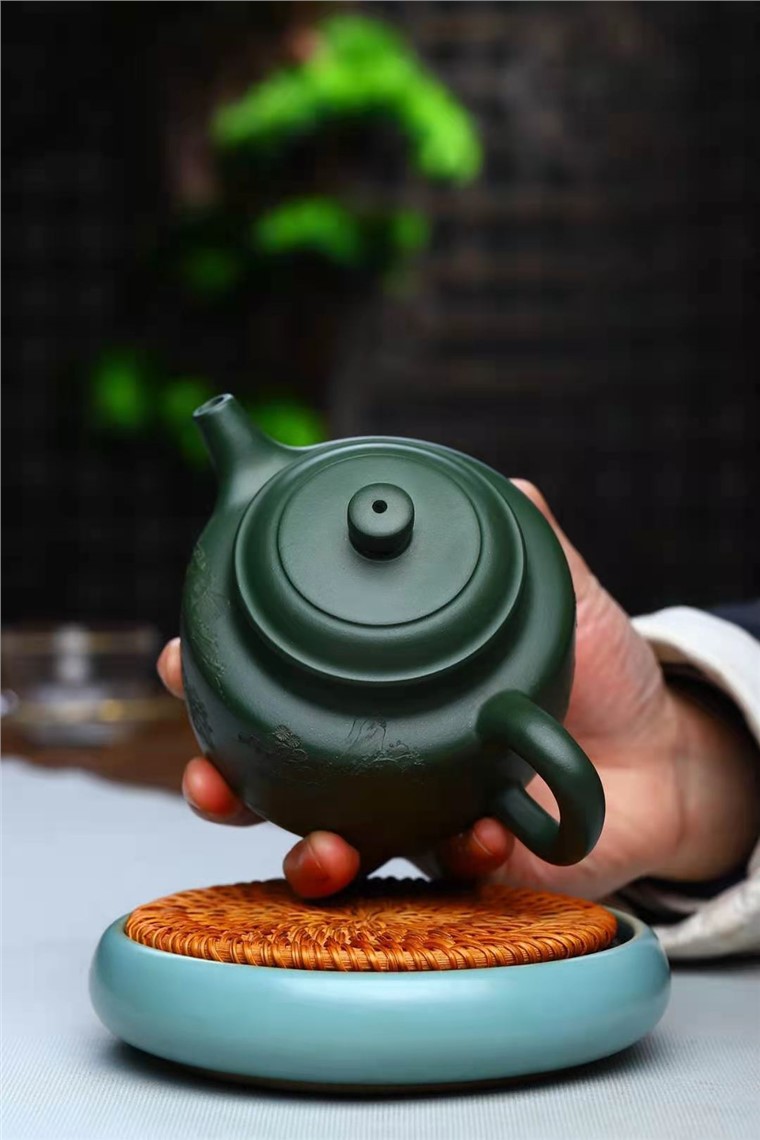 成梅英作品 德钟套组图片
