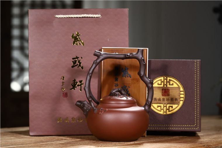龚彧作品 东坡提梁