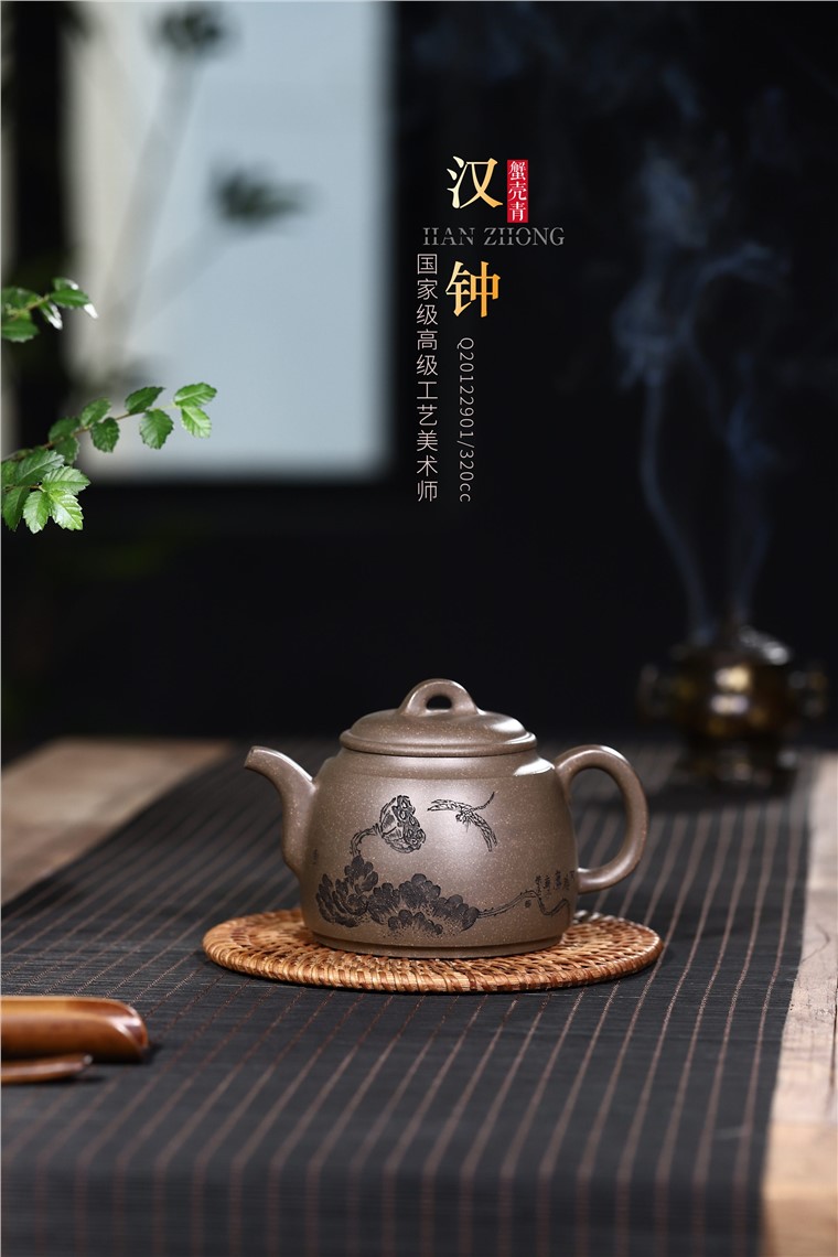 杨卫刚作品 汉钟图片