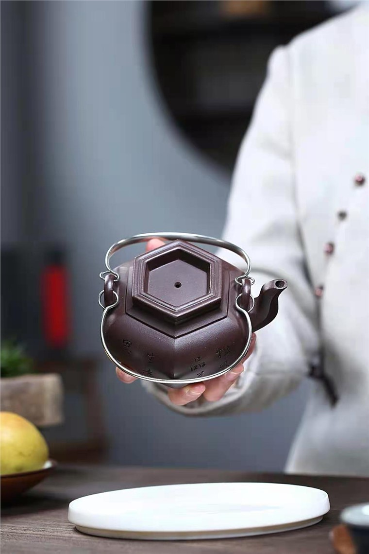陈育平作品 六方蛋包图片