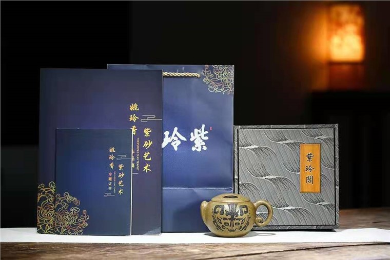 姚玲香作品 神牛