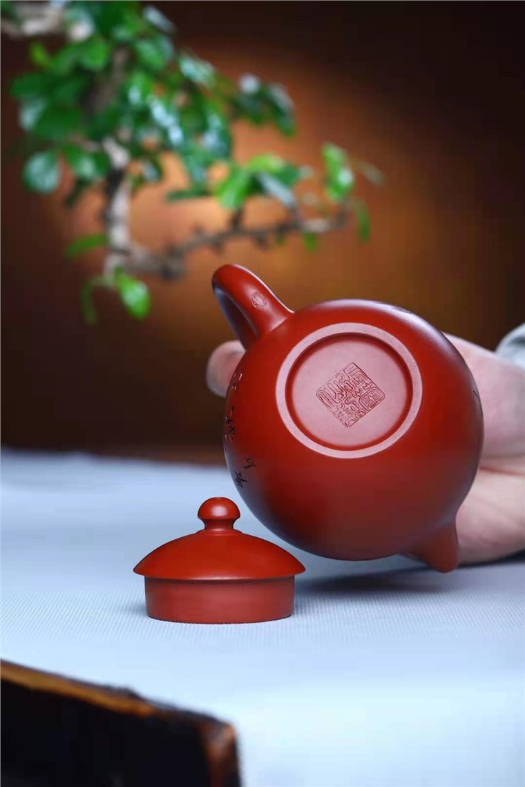 张菊仙作品 龙蛋