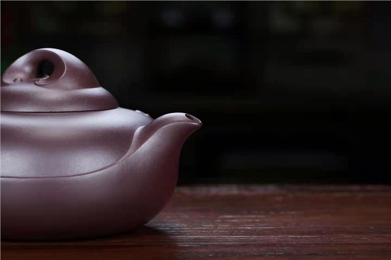 邱爽作品 涟漪壶图片