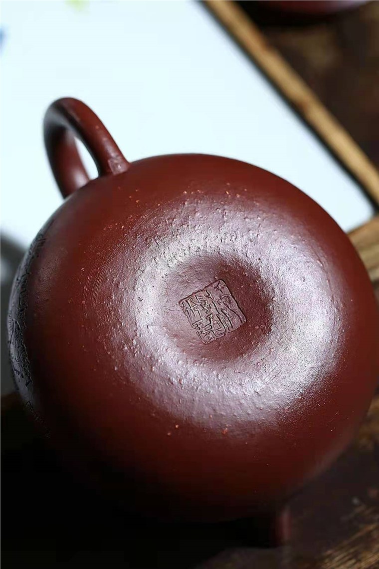 范微琴作品 扁腹图片