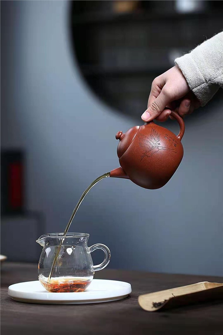 范微琴作品 龙蛋