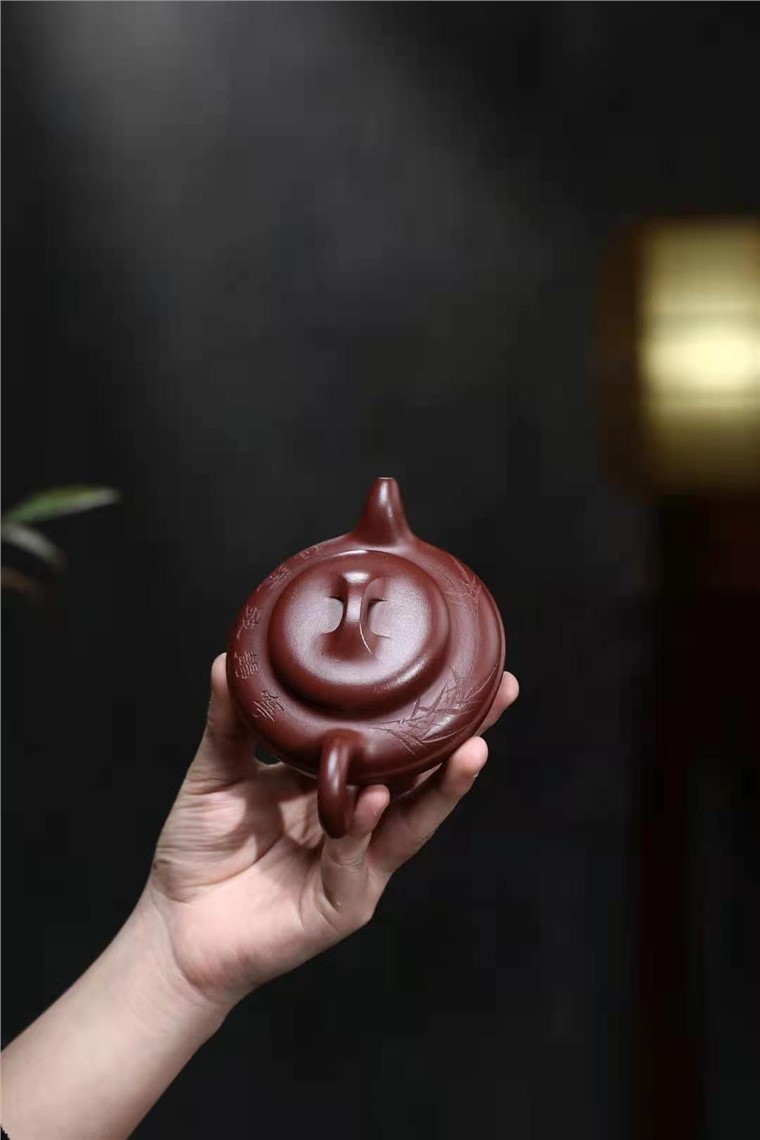 陈顺根作品 线圆壶图片