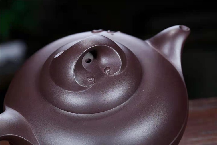 邱爽作品 涟漪壶图片