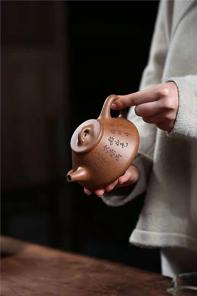 范微琴作品 子冶石瓢图片