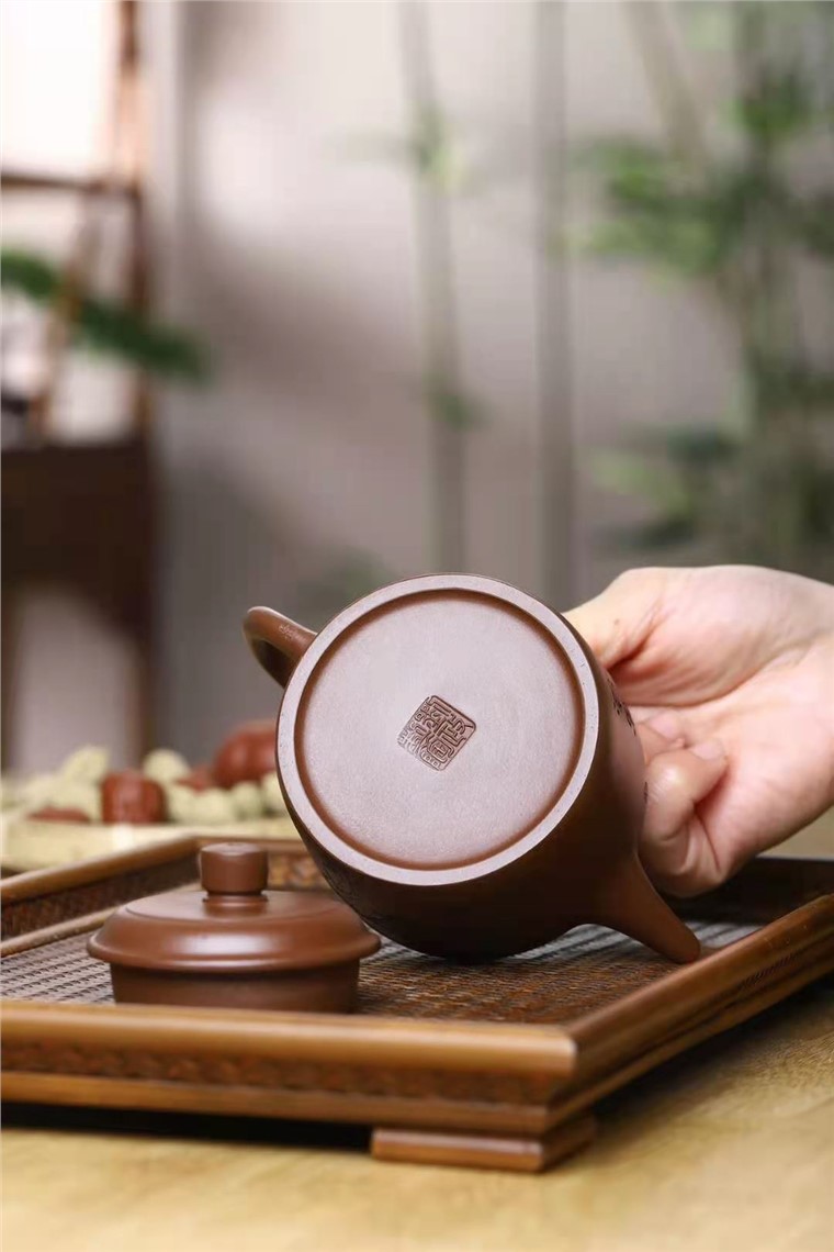 刘政作品 高德钟图片