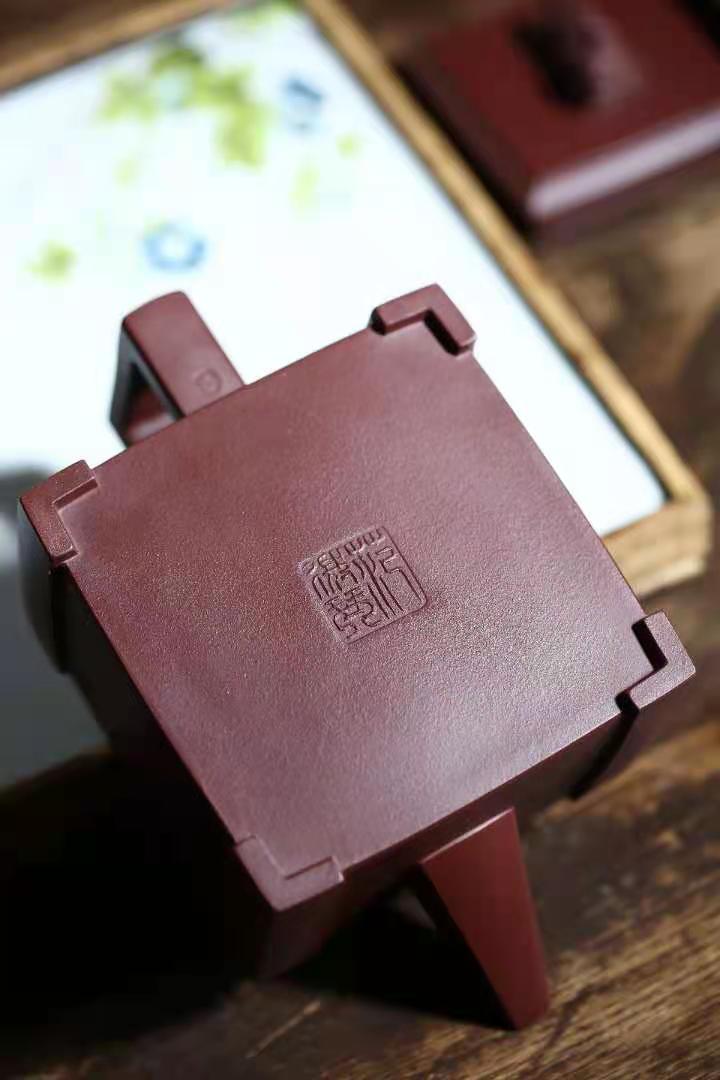 范微琴作品 龙韵图片