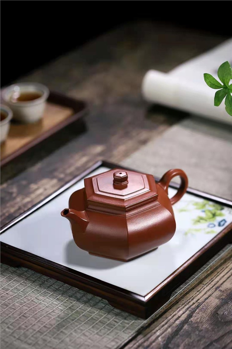 牟锦芬作品 大彬六方图片