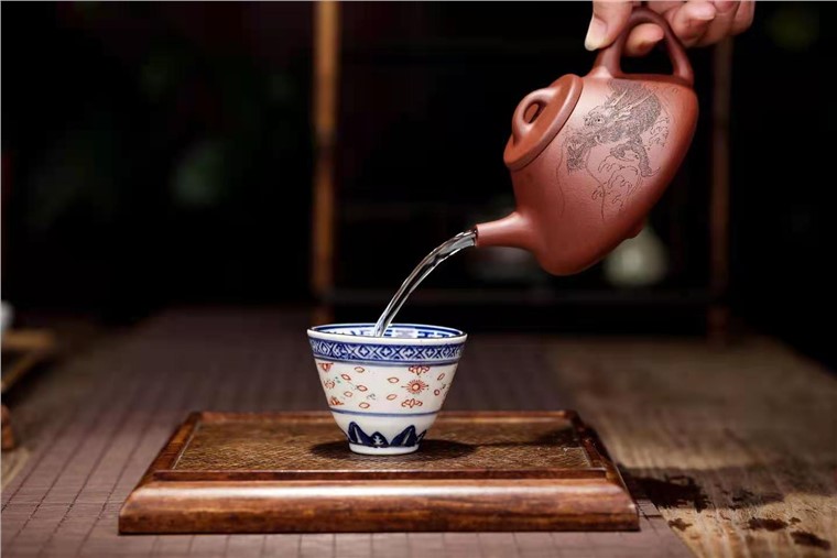 王春作品 石瓢