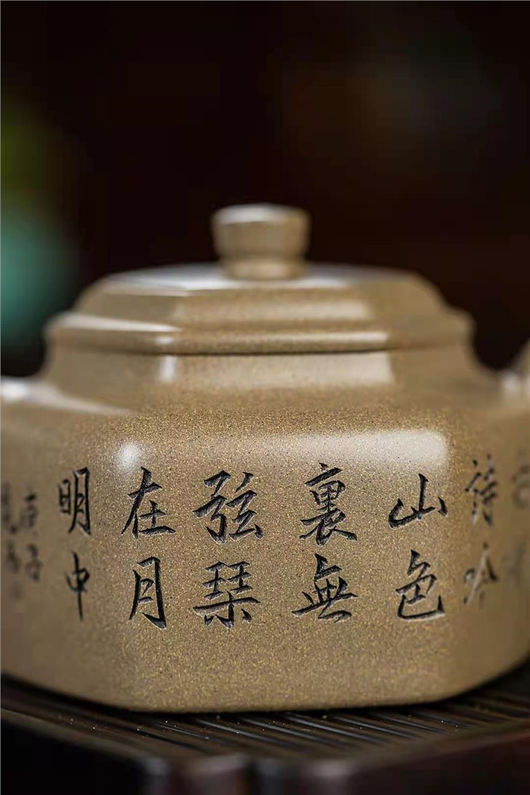许华芳作品 六方德钟图片