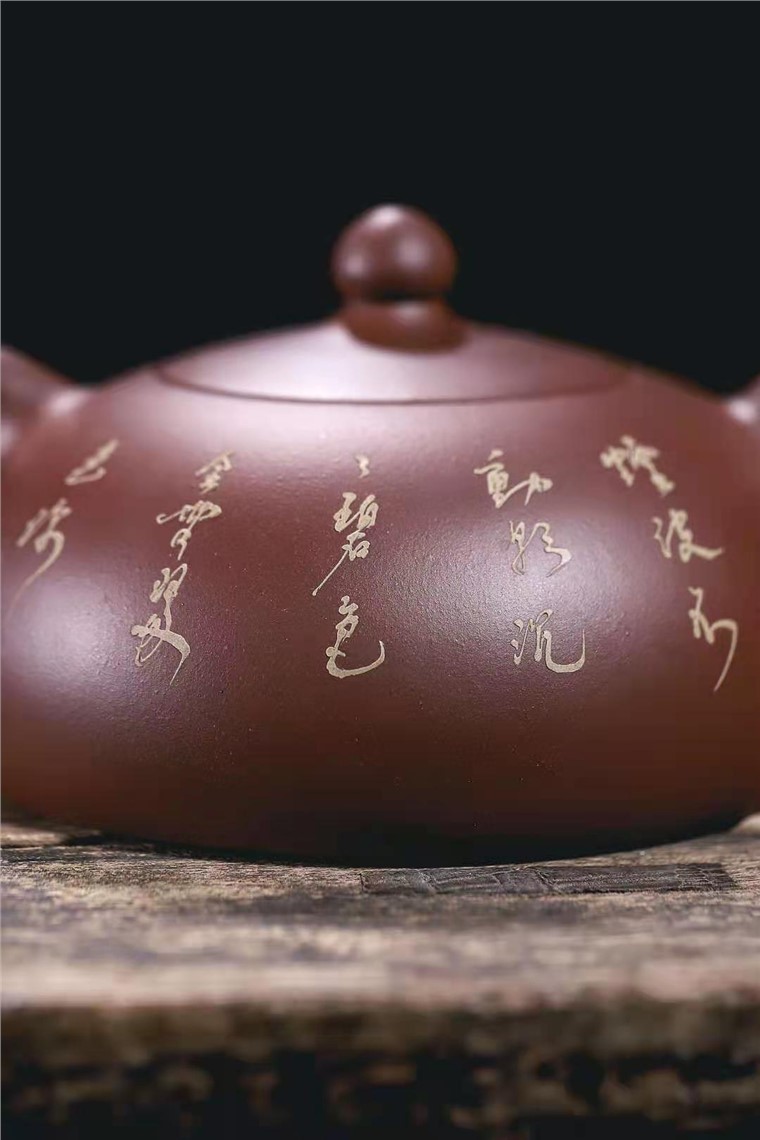 牟锦芬作品 半月图片