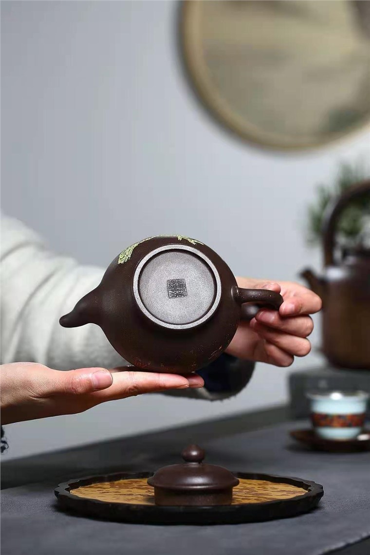 陈顺根作品 笑樱壶图片
