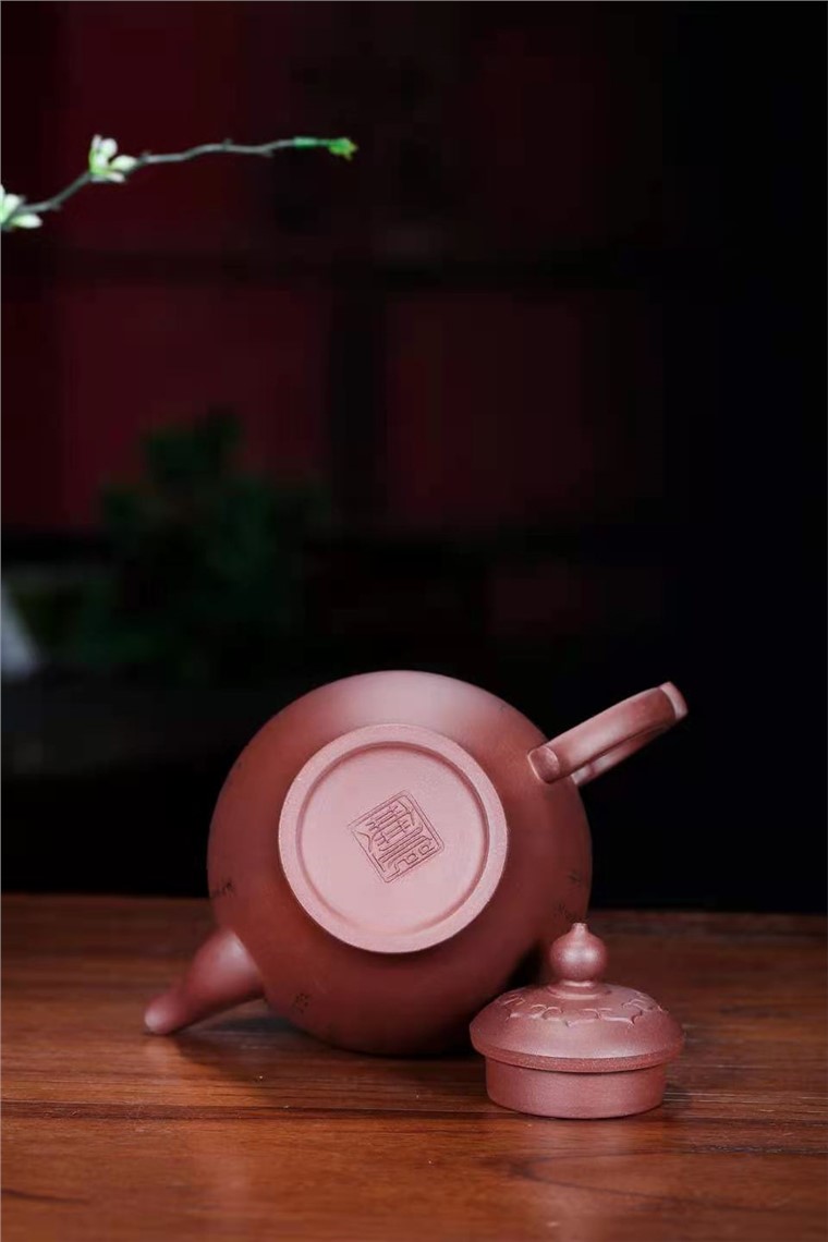 邱爽作品 僧帽