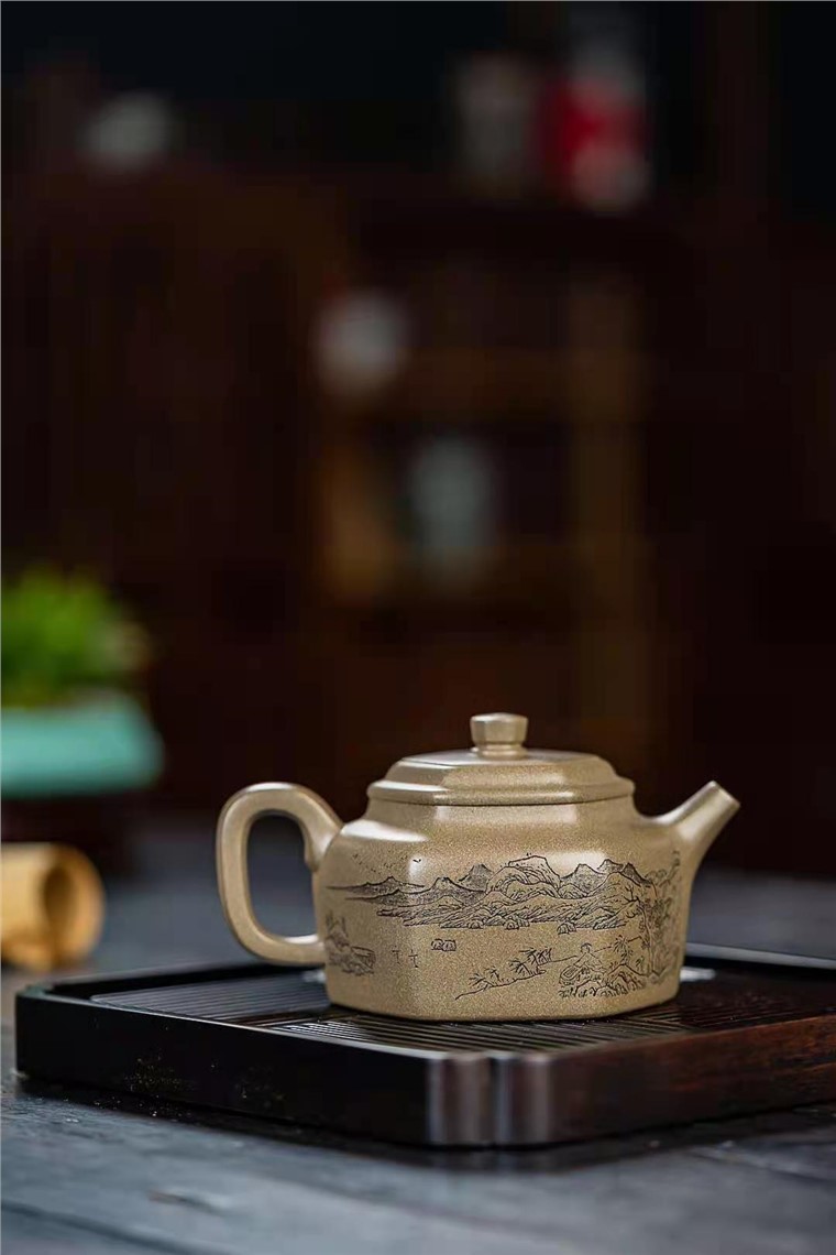 许华芳作品 六方德钟图片