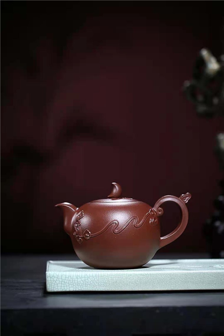 许华芳作品 彩云追月图片