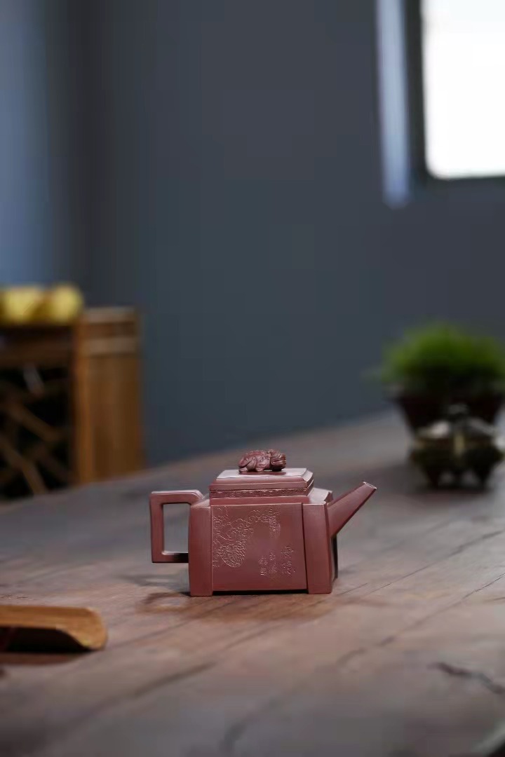 范微琴作品 龙韵图片