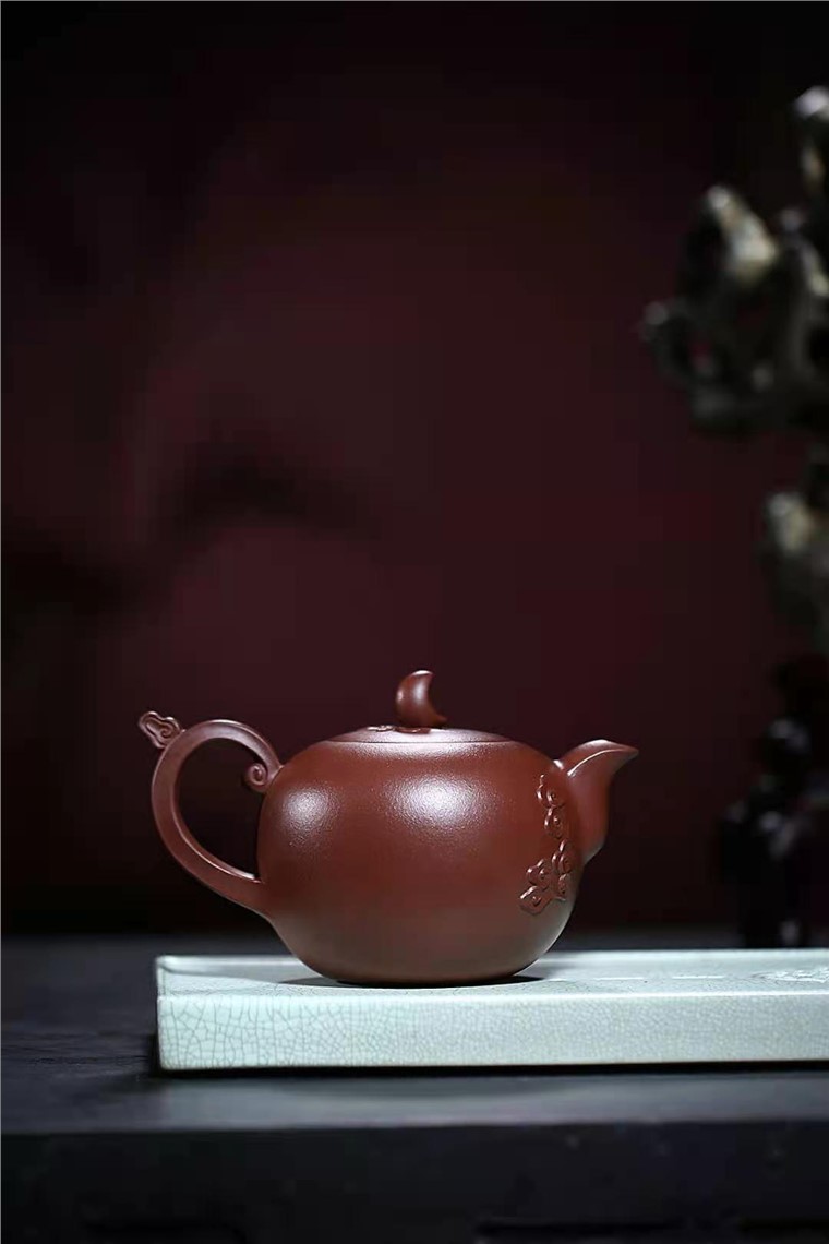 许华芳作品 彩云追月图片